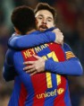 Neymar e Messi podem se enfrentar em junho diante de 100 mil torcedores